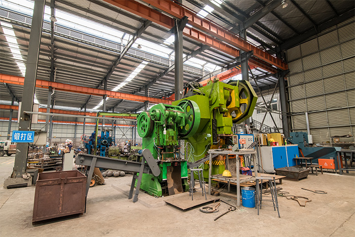 开原网架配件-锥头加工车间